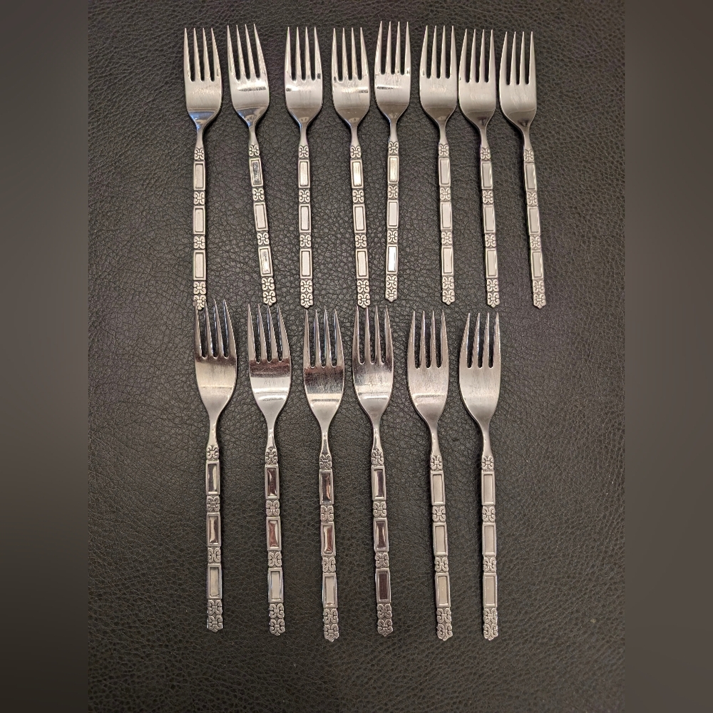 Oneida Community Madrid Flatware Stainless No Black Accent Serving 43 Pc - Picture 5 of 15
